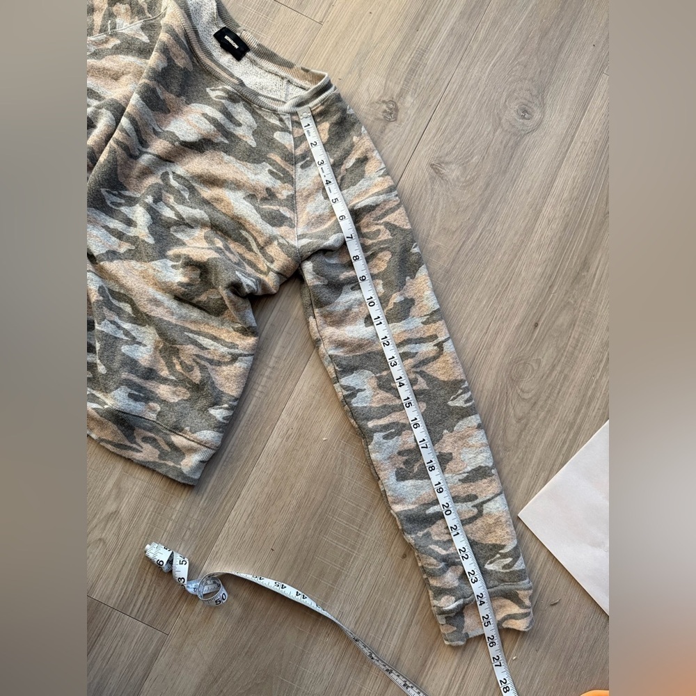 Monrow Camo Women's Drop Shoulder Sweatshirt - Picture 8 of 8